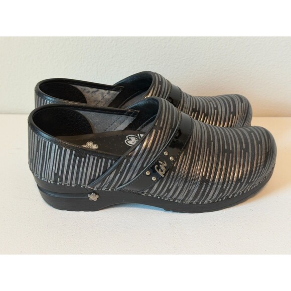 Sanita Koi Original Danish Clogs Shoes Womens EU 39 Slip-on Black Striped - Picture 2 of 10